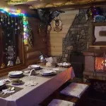 у медовому раю Rostoka (Transcarpathia)