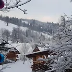 у медовому раю Rostoka (Transcarpathia)