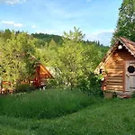 у медовому раю بيت للعطل