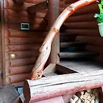 у медовому раю بيت للعطل Rostoka (Transcarpathia)