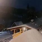у медовому раю بيت للعطل