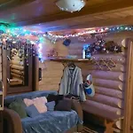 у медовому раю Rostoka (Transcarpathia)