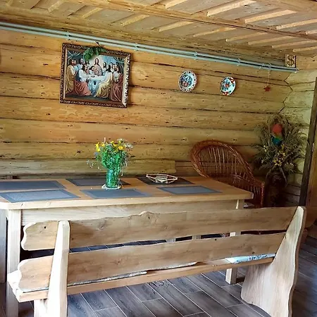 у медовому раю Rostoka (Transcarpathia)