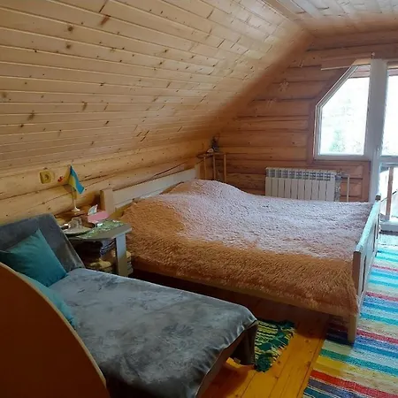 Nyaraló у медовому раю