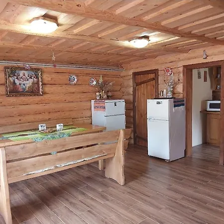 Nyaraló у медовому раю