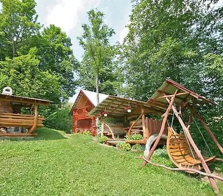 Сasa de vacaciones у медовому раю Rostoka (Transcarpathia)