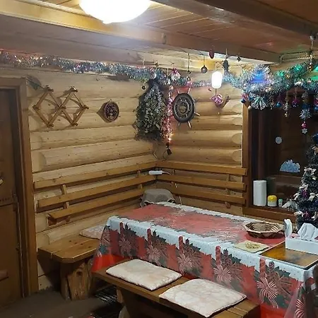 у медовому раю Rostoka (Transcarpathia)